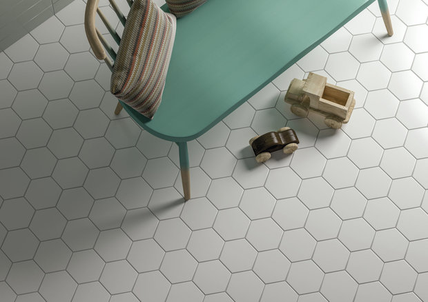 Hexagon Timeless White mat 15x17 - op de vloer